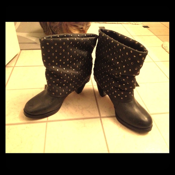 Brand New 80%20 Sexy Bootie!!!