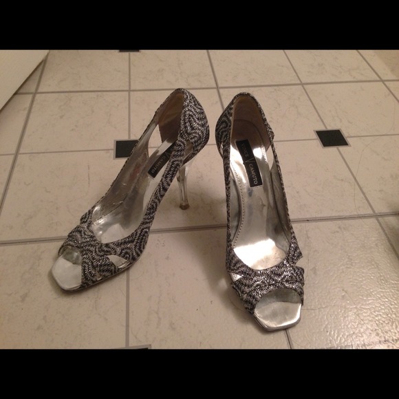Shiny glitter eye catcher sandals