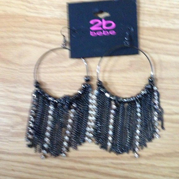 2be Earrings NWT - Picture 1 of 2