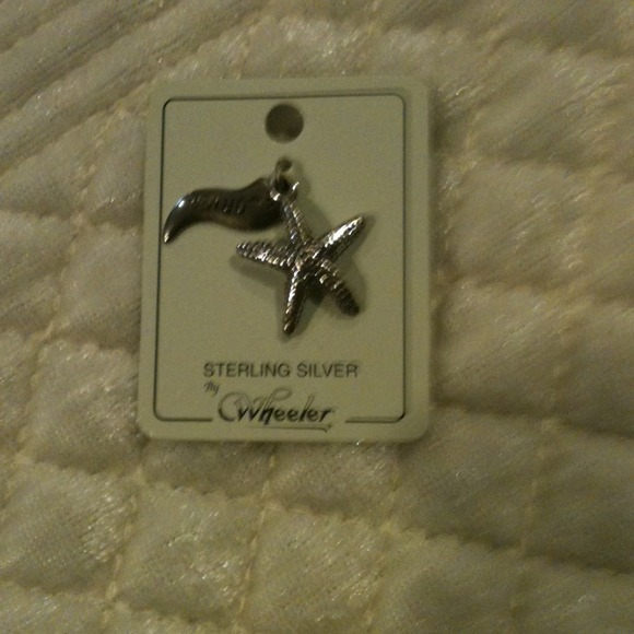 Sterling silver starfish charm new.