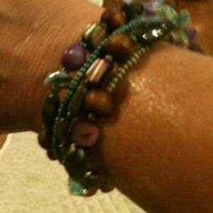 Multi color beaded bracelet