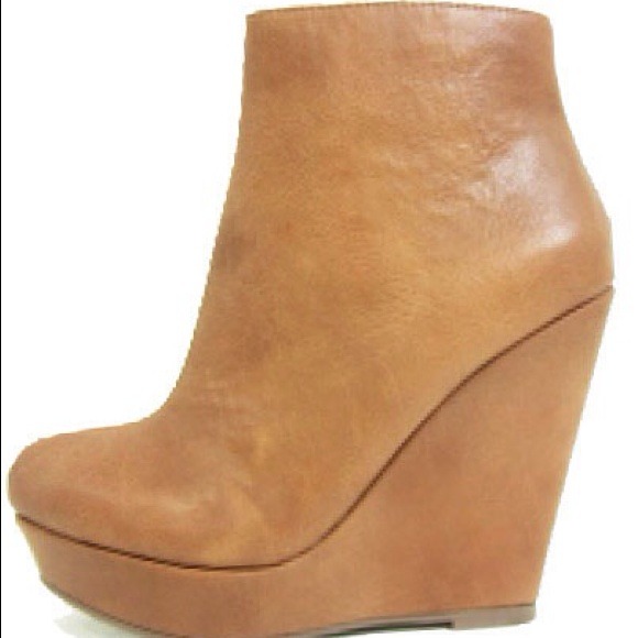 Tan Dolly boots