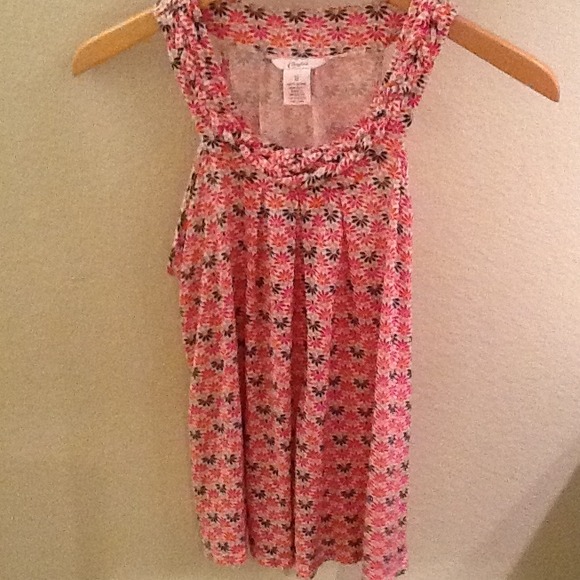 SOLD in bundle Cute tank with flowers
