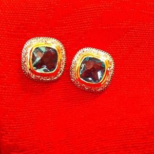 Royat Topaz earrings.
