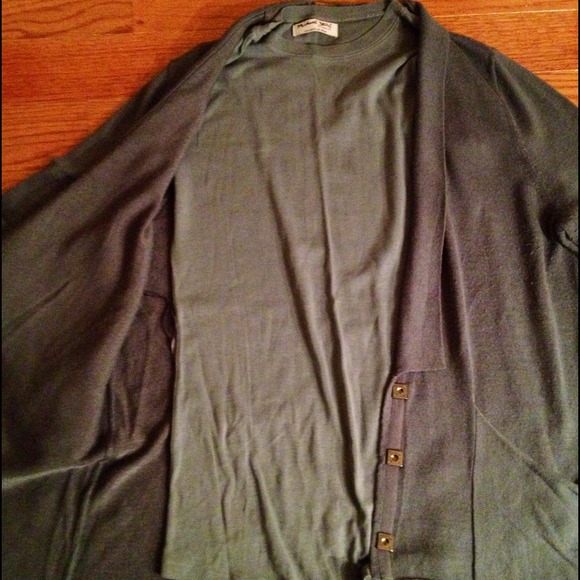 Sold/Bundled - Picture 3 of 3