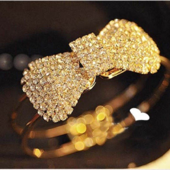 Jewelry - Brand new bow bracelet