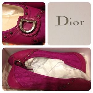 Dior Shoes - ๐ฉBLACK FRIDAY SALE - Dior Studded Flats Dior Shoes - ๐ฉBLACK FRIDAY SALE - Dior Studded Flats