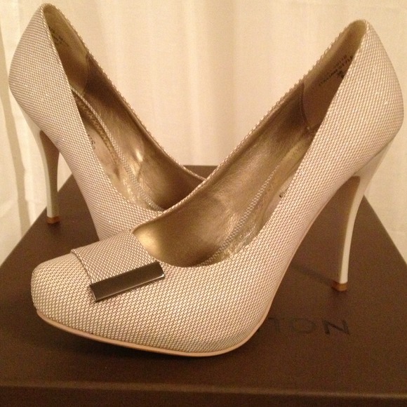 vigorous Shoes - 💢Reduced💢Gorgeous Sparkling Leather Shoes