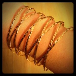 BUNDLE!! gold cuff and VS nightie