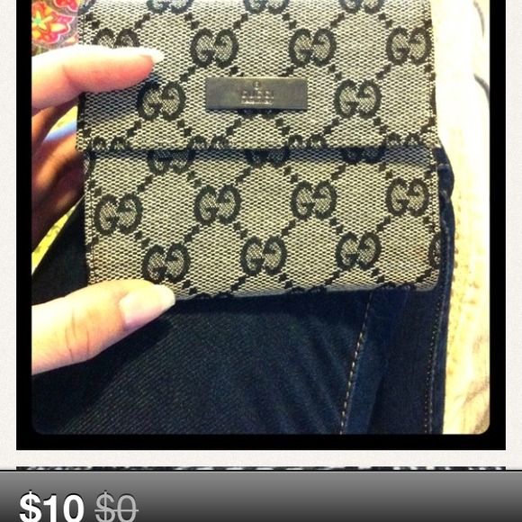 Bundle for wallet and coach