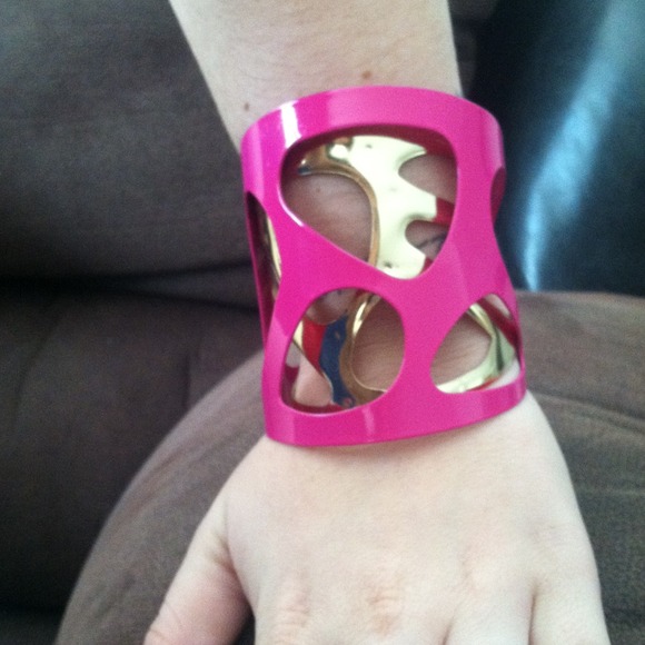 Pink & Gold - Picture 3 of 3