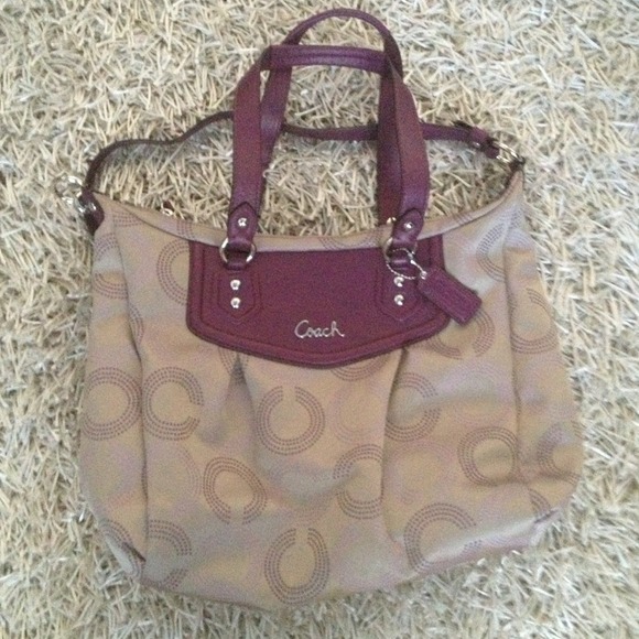 Coach authentic handbag