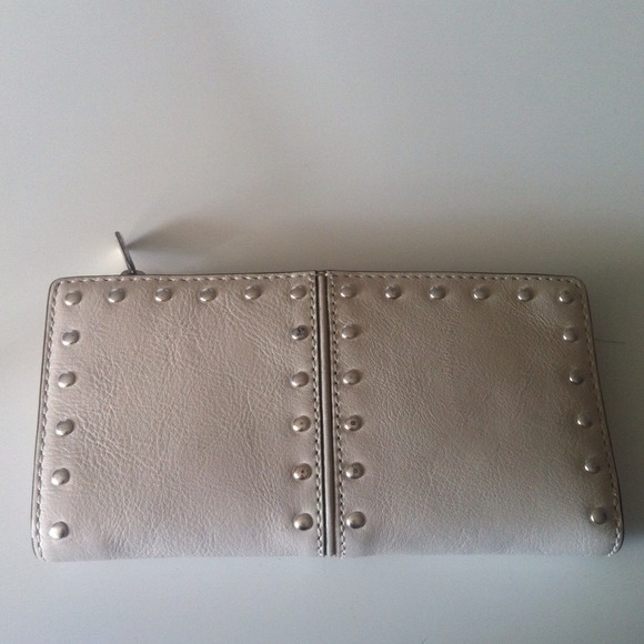 ✨RESERVED for lulabel5✨ Michael Kors wallet