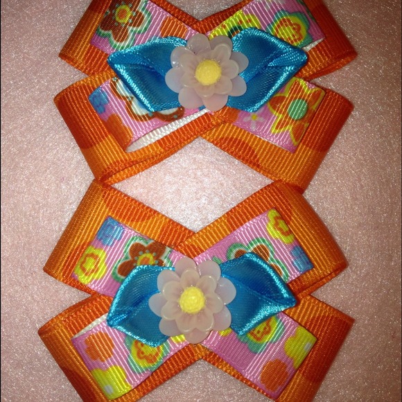 4 sets of hair bows for your little girl - Picture 2 of 4