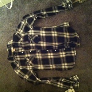 womens buttonup