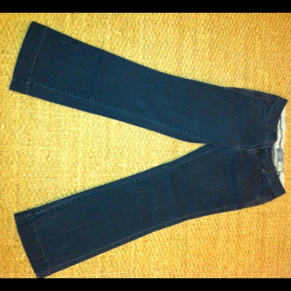 *Traded w/ @ctonne*Dark Denim Converse Jeans