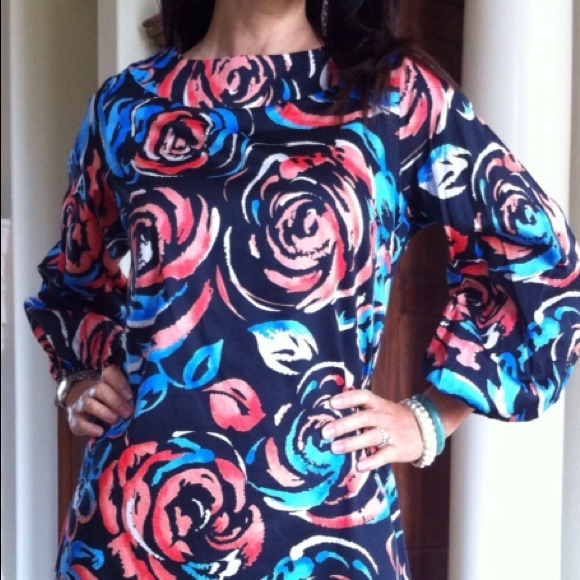 💯SOLD💯. Sleeve modern floral retro dress - Picture 2 of 3
