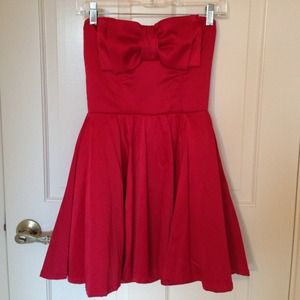 ❌RESERVED❌ Strapless Red Bow Dress