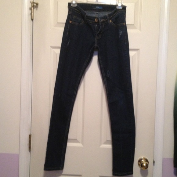 Blue denim skinny jean