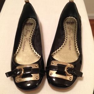 Juicy Couture flats