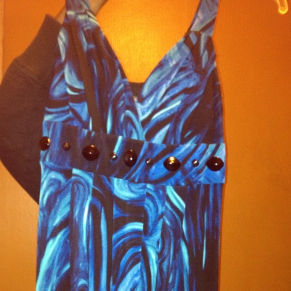 Dress - Picture 2 of 2