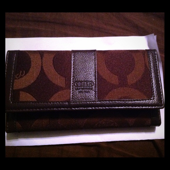 RESERVED!!! Brand new coach chocolate wallet