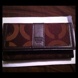 RESERVED!!! Brand new coach chocolate wallet
