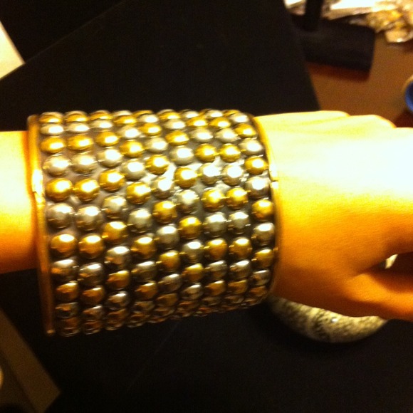 Medieval Bangle⭕ - Picture 2 of 2