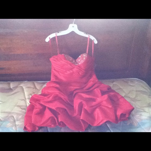 Red Prom/Bridesmaid's Dress