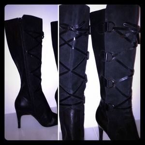 Sz 8.5 black leather Via Spiga laced up tall boots