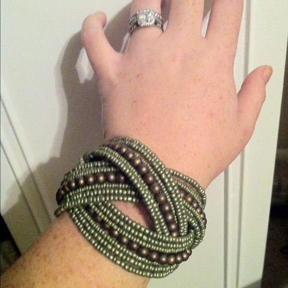 Multi colored, three strand open back bracelet. - Picture 3 of 4