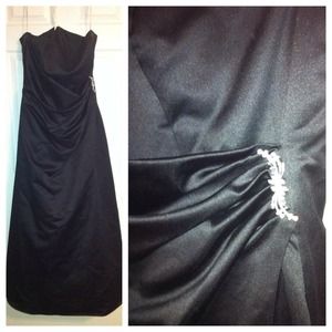 David's Bridal: Black bridesmaid/prom dress