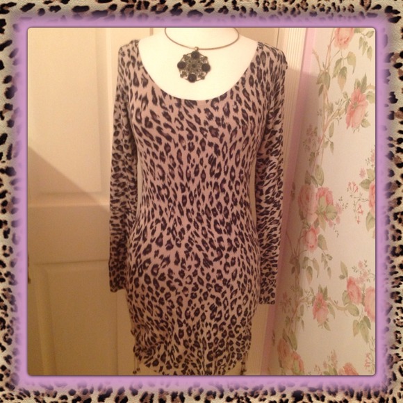Guess Dresses & Skirts - Guess Leopard Print Fine Gauge Sweater Knit Dress