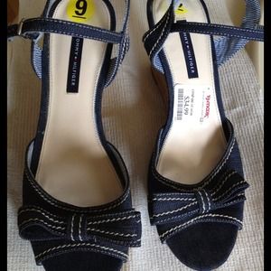 Tommy  Brand New Wedges