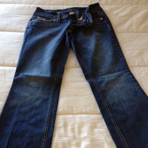 GUESS jeans.