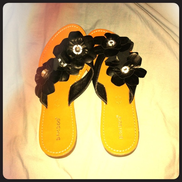 Bamboo Flower sandals
