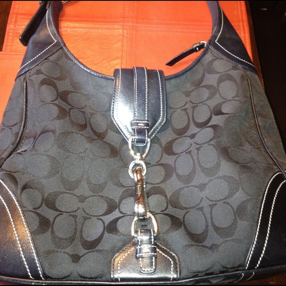 Coach shoulder purse black