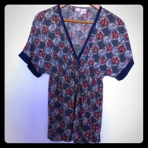 Red Blue White Leaf Pattern Top Sz M