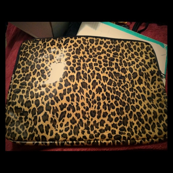 SOLD!!!! Animal Print Laptop Case