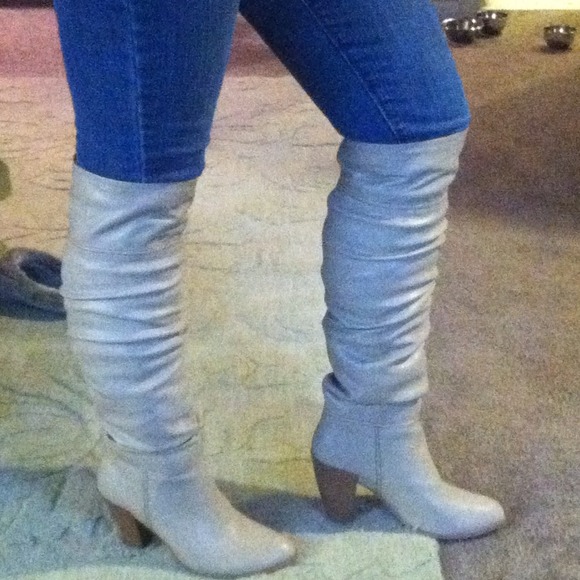 Tan Boots - Picture 4 of 4