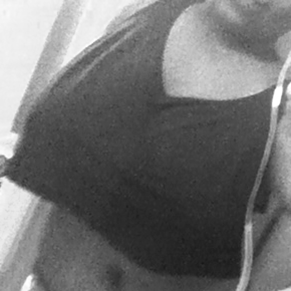 Crop shirt crisscross in the back