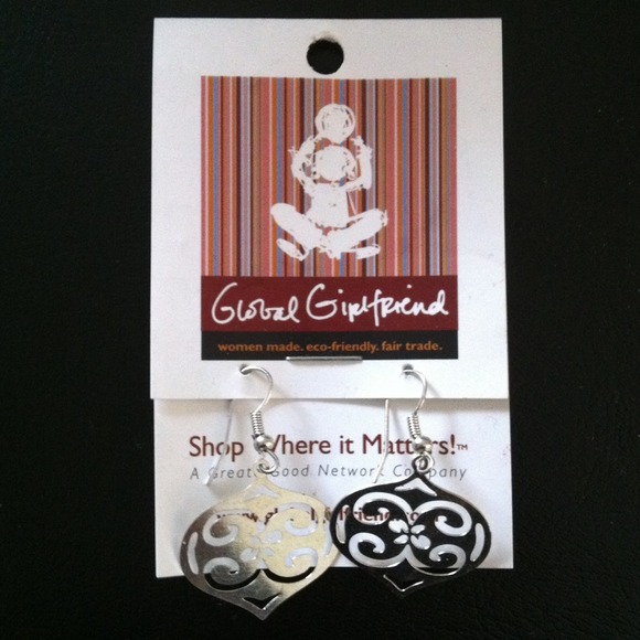 Accessories - Global Girlfriend Earrings NWT