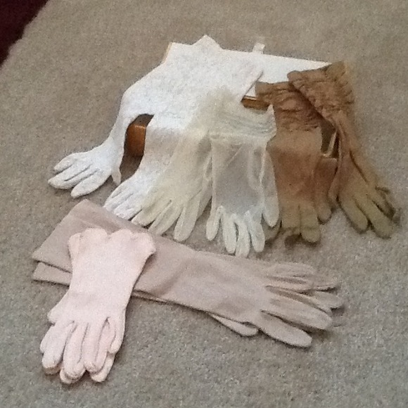 💢BUNDLE HOLD💢FOR missrochelles  VINTAGE  GLOVES