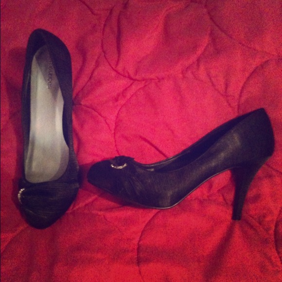 Black high healed shoes