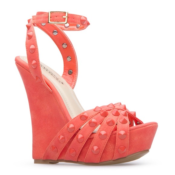 Shoedazzle wedges!