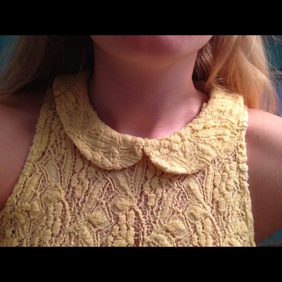 Cute forever21 collared top