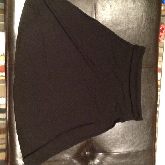 SOLD - Black skirt