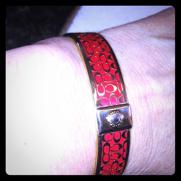 Coach bracelet Gold plated brass, red enamel 1/2".