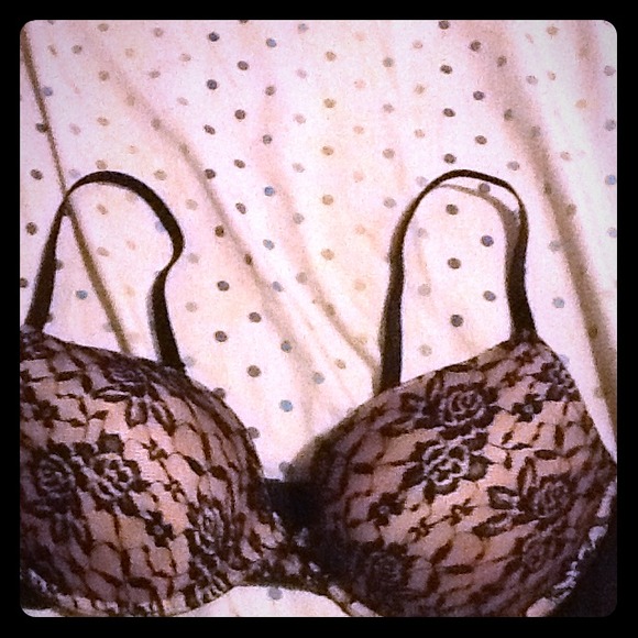 (all sold in separate bundles)Jaclyn Smith bras