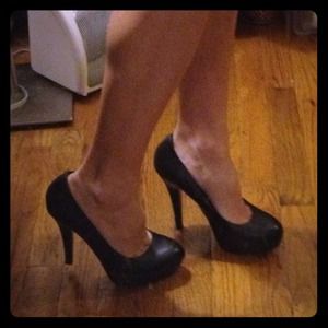 *for @frida1974* Black 5 inch heels by Guess